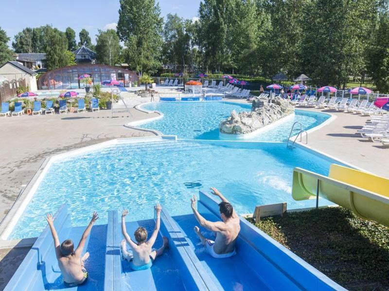 Camping Mobil 6/8 Places Onzain