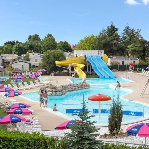 Camping Mobil 6/8 Places